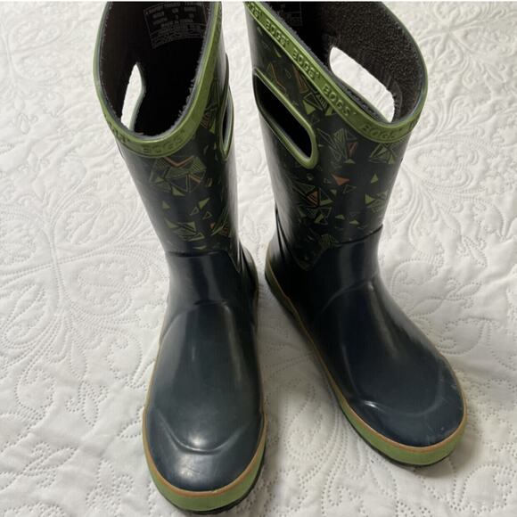 Bogs Pull On Patterned Boots Size 3 - Picture 4 of 8